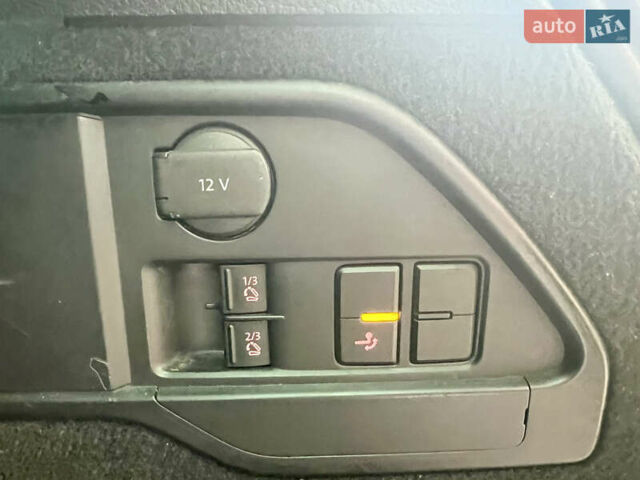 Черный Фольксваген Туарег, объемом двигателя 2.97 л и пробегом 257 тыс. км за 15800 $, фото 32 на Automoto.ua