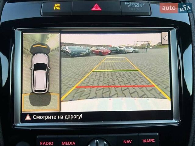 Черный Фольксваген Туарег, объемом двигателя 2.97 л и пробегом 298 тыс. км за 18900 $, фото 23 на Automoto.ua