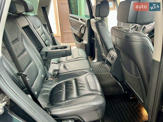 Черный Фольксваген Туарег, объемом двигателя 2.97 л и пробегом 257 тыс. км за 15800 $, фото 29 на Automoto.ua