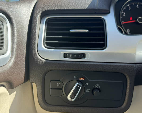 Черный Фольксваген Туарег, объемом двигателя 3 л и пробегом 170 тыс. км за 14999 $, фото 30 на Automoto.ua