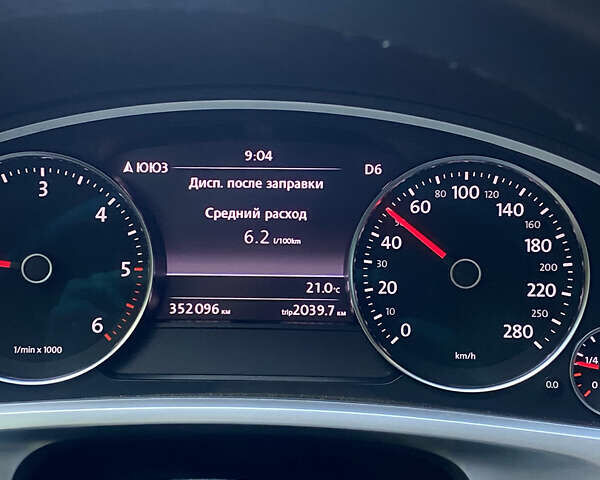 Чорний Фольксваген Туарег, об'ємом двигуна 2.97 л та пробігом 355 тис. км за 17500 $, фото 28 на Automoto.ua