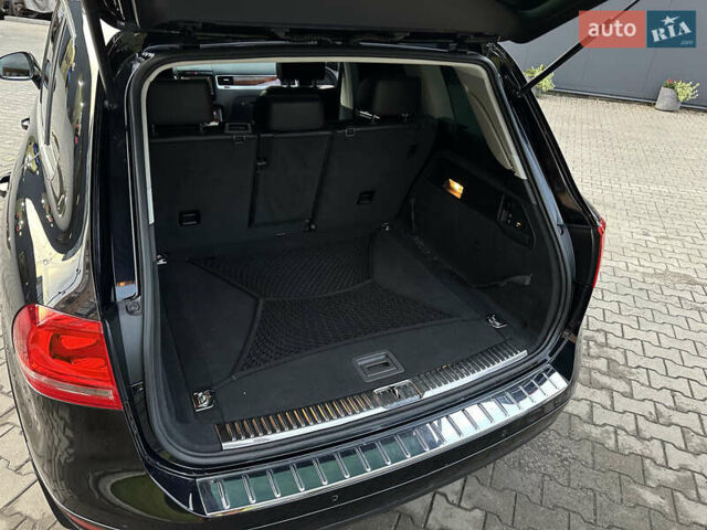 Чорний Фольксваген Туарег, об'ємом двигуна 2.97 л та пробігом 355 тис. км за 17500 $, фото 16 на Automoto.ua