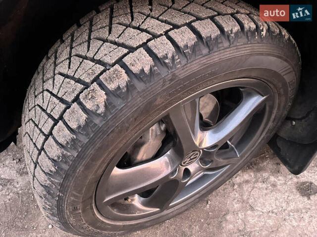 Чорний Фольксваген Туарег, об'ємом двигуна 2.97 л та пробігом 228 тис. км за 12300 $, фото 8 на Automoto.ua