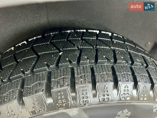 Черный Фольксваген Туарег, объемом двигателя 2.97 л и пробегом 257 тыс. км за 15800 $, фото 18 на Automoto.ua