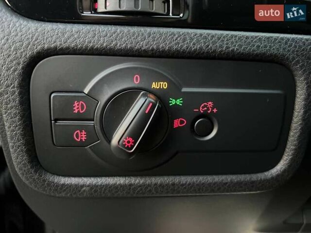 Черный Фольксваген Туарег, объемом двигателя 2.97 л и пробегом 298 тыс. км за 18900 $, фото 16 на Automoto.ua