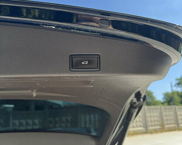 Черный Фольксваген Туарег, объемом двигателя 3 л и пробегом 170 тыс. км за 14999 $, фото 21 на Automoto.ua