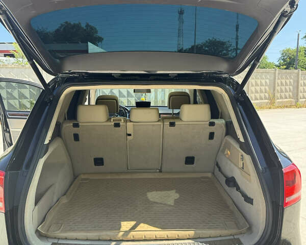 Черный Фольксваген Туарег, объемом двигателя 3 л и пробегом 170 тыс. км за 14999 $, фото 20 на Automoto.ua