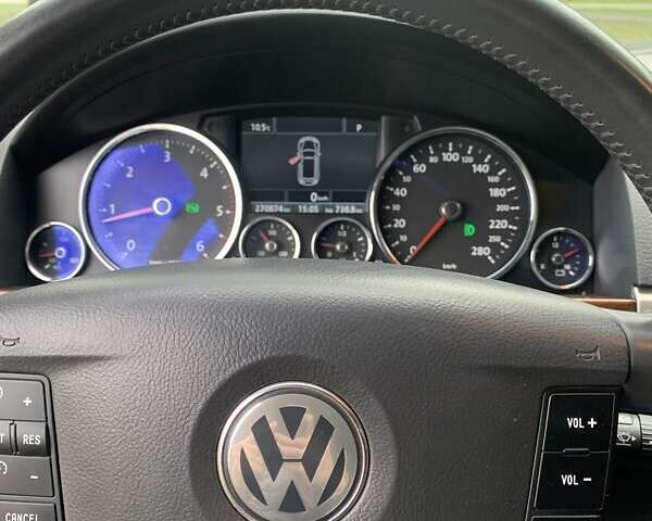 Чорний Фольксваген Туарег, об'ємом двигуна 3 л та пробігом 270 тис. км за 14700 $, фото 14 на Automoto.ua