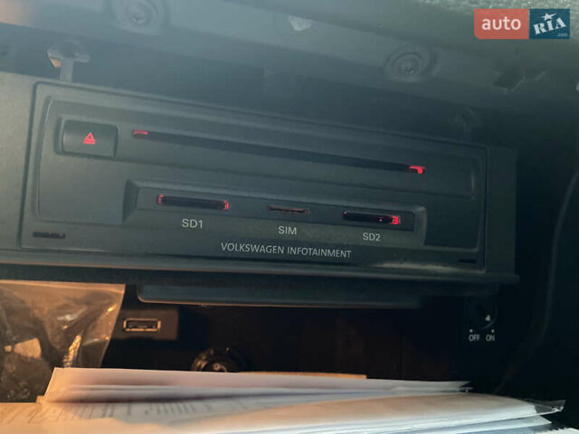 Чорний Фольксваген Туарег, об'ємом двигуна 2.97 л та пробігом 355 тис. км за 17500 $, фото 26 на Automoto.ua