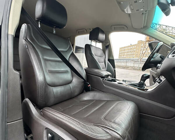 Черный Фольксваген Туарег, объемом двигателя 3 л и пробегом 130 тыс. км за 16300 $, фото 40 на Automoto.ua