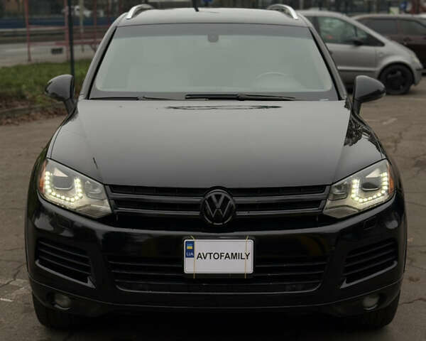 Черный Фольксваген Туарег, объемом двигателя 2.97 л и пробегом 301 тыс. км за 15300 $, фото 35 на Automoto.ua