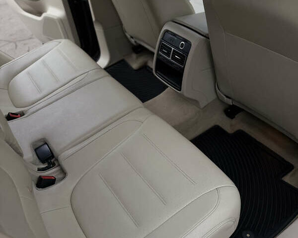 Черный Фольксваген Туарег, объемом двигателя 2.97 л и пробегом 301 тыс. км за 15300 $, фото 11 на Automoto.ua