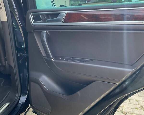 Чорний Фольксваген Туарег, об'ємом двигуна 2.97 л та пробігом 248 тис. км за 19500 $, фото 23 на Automoto.ua