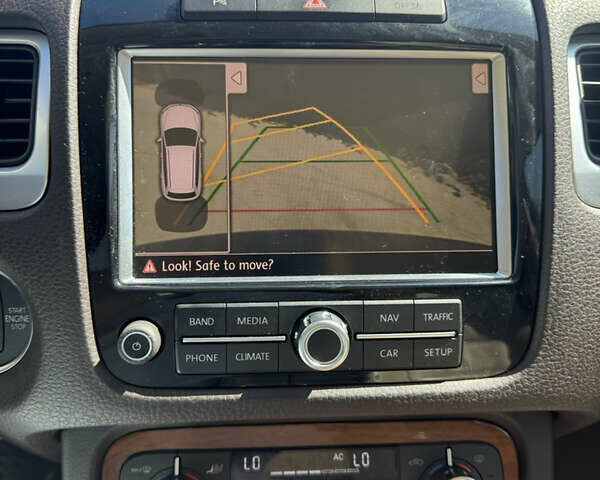 Черный Фольксваген Туарег, объемом двигателя 3 л и пробегом 170 тыс. км за 14999 $, фото 25 на Automoto.ua