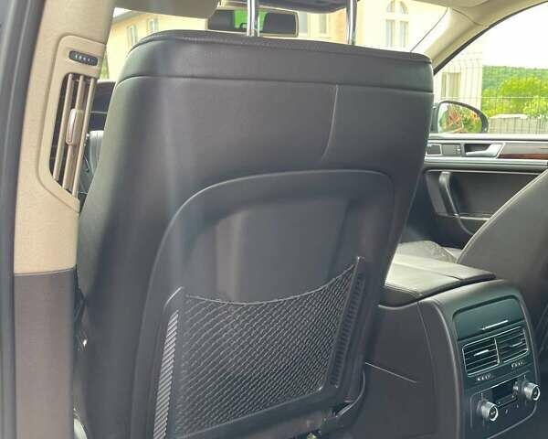 Чорний Фольксваген Туарег, об'ємом двигуна 2.97 л та пробігом 248 тис. км за 19500 $, фото 16 на Automoto.ua