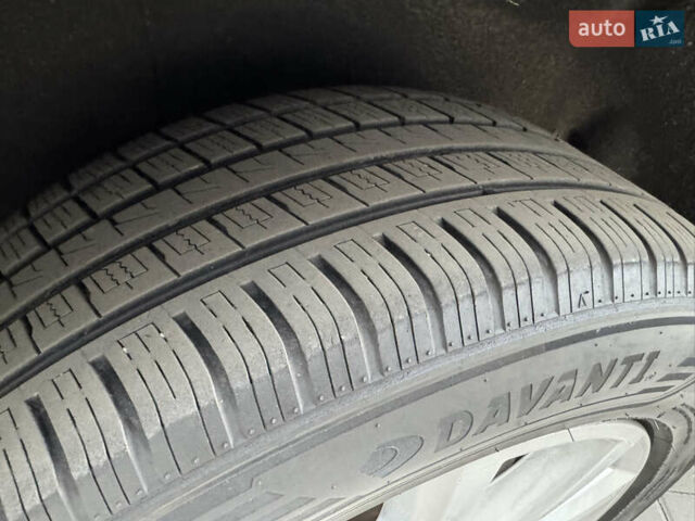 Черный Фольксваген Туарег, объемом двигателя 2.97 л и пробегом 356 тыс. км за 15900 $, фото 39 на Automoto.ua