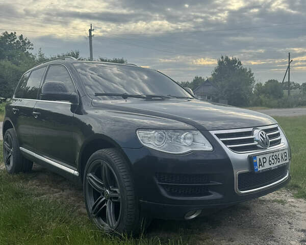 Черный Фольксваген Туарег, объемом двигателя 3 л и пробегом 255 тыс. км за 14500 $, фото 9 на Automoto.ua