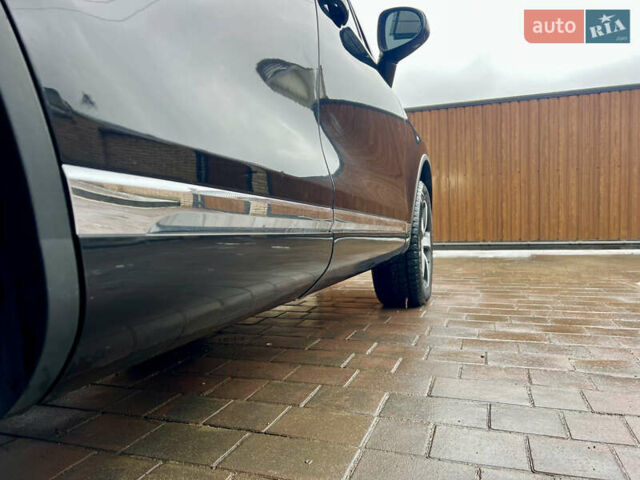 Чорний Фольксваген Туарег, об'ємом двигуна 2.97 л та пробігом 257 тис. км за 15800 $, фото 17 на Automoto.ua