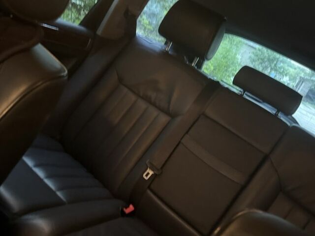 Черный Фольксваген Туарег, объемом двигателя 3 л и пробегом 255 тыс. км за 14500 $, фото 9 на Automoto.ua