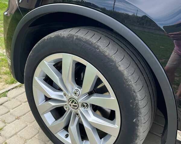 Чорний Фольксваген Туарег, об'ємом двигуна 2.97 л та пробігом 248 тис. км за 19500 $, фото 20 на Automoto.ua