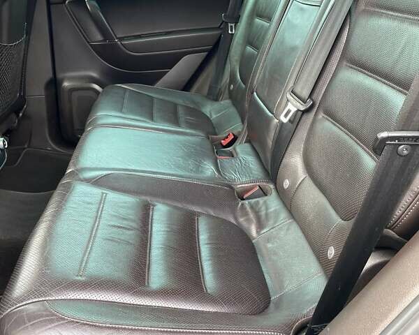 Чорний Фольксваген Туарег, об'ємом двигуна 2.97 л та пробігом 248 тис. км за 19500 $, фото 18 на Automoto.ua