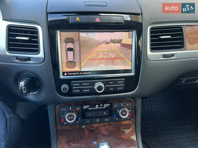 Черный Фольксваген Туарег, объемом двигателя 2.97 л и пробегом 267 тыс. км за 18700 $, фото 37 на Automoto.ua