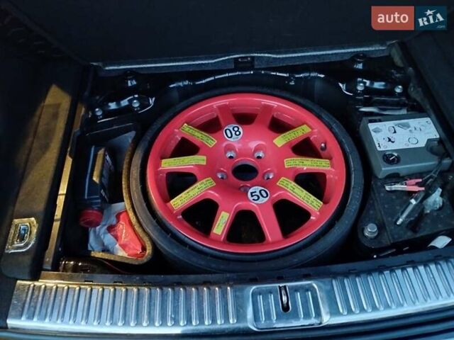 Чорний Фольксваген Туарег, об'ємом двигуна 3 л та пробігом 267 тис. км за 24000 $, фото 3 на Automoto.ua