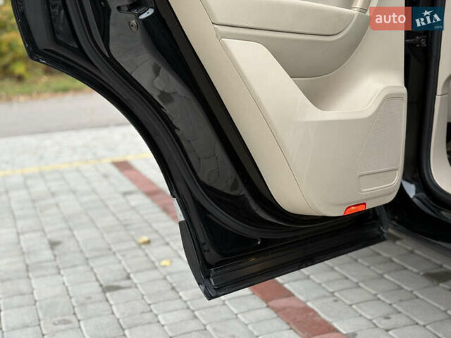 Чорний Фольксваген Туарег, об'ємом двигуна 3 л та пробігом 150 тис. км за 17500 $, фото 27 на Automoto.ua