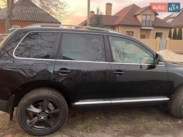 Чорний Фольксваген Туарег, об'ємом двигуна 2.97 л та пробігом 228 тис. км за 12300 $, фото 4 на Automoto.ua