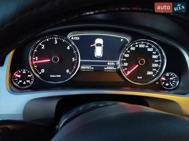 Чорний Фольксваген Туарег, об'ємом двигуна 3 л та пробігом 267 тис. км за 24000 $, фото 14 на Automoto.ua