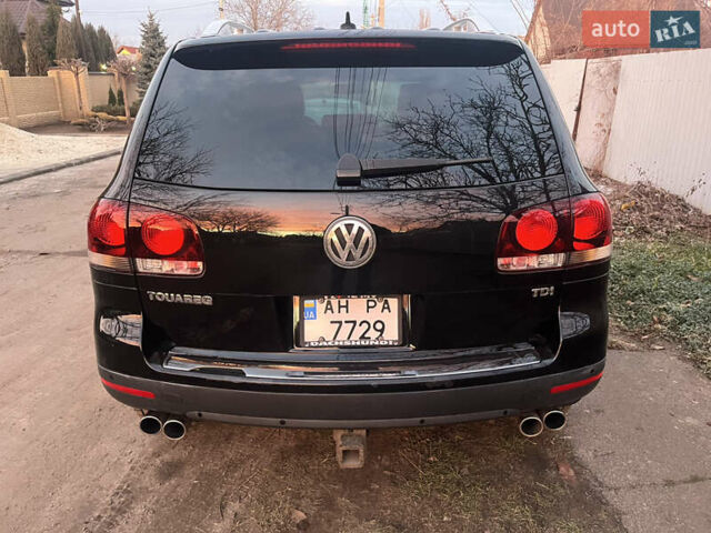 Чорний Фольксваген Туарег, об'ємом двигуна 2.97 л та пробігом 228 тис. км за 12300 $, фото 3 на Automoto.ua