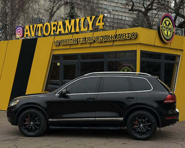 Черный Фольксваген Туарег, объемом двигателя 2.97 л и пробегом 301 тыс. км за 15300 $, фото 7 на Automoto.ua
