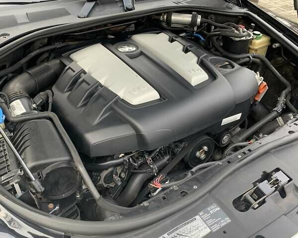 Чорний Фольксваген Туарег, об'ємом двигуна 3 л та пробігом 270 тис. км за 14700 $, фото 15 на Automoto.ua