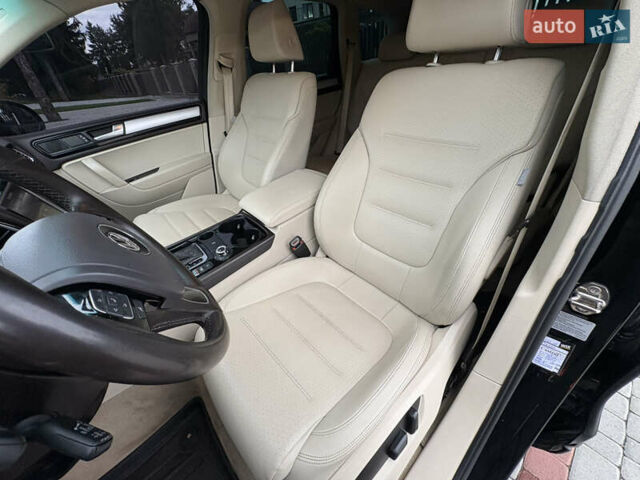 Фольксваген Туарег 2010 в Староконстантинов на Automoto.ua Черный Фольксваген Туарег, объемом двигателя 3 л и пробегом 150 тыс. км за 17800 $, фото 10 на Automoto.ua