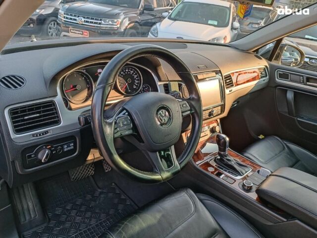 Черный Фольксваген Туарег, объемом двигателя 3 л и пробегом 207 тыс. км за 18990 $, фото 21 на Automoto.ua