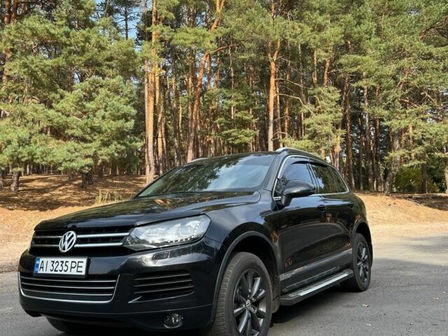 Чорний Фольксваген Туарег, об'ємом двигуна 3 л та пробігом 239 тис. км за 21200 $, фото 4 на Automoto.ua