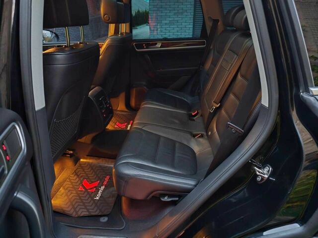 Чорний Фольксваген Туарег, об'ємом двигуна 3 л та пробігом 180 тис. км за 14499 $, фото 12 на Automoto.ua