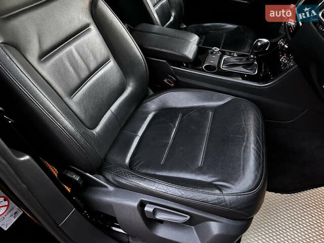 Черный Фольксваген Туарег, объемом двигателя 3 л и пробегом 310 тыс. км за 16500 $, фото 22 на Automoto.ua