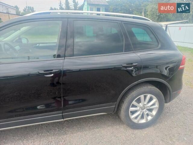 Черный Фольксваген Туарег, объемом двигателя 2.97 л и пробегом 278 тыс. км за 16900 $, фото 4 на Automoto.ua