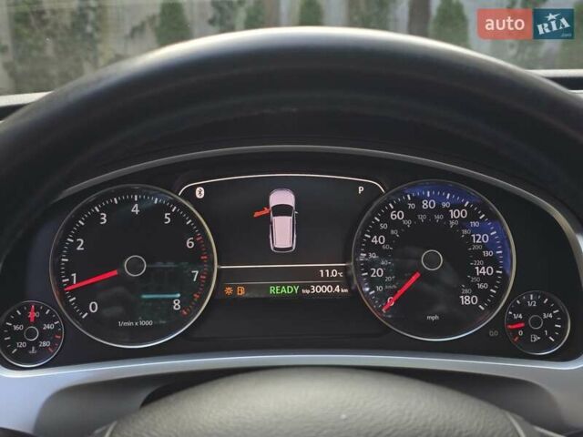 Чорний Фольксваген Туарег, об'ємом двигуна 3 л та пробігом 180 тис. км за 15499 $, фото 31 на Automoto.ua