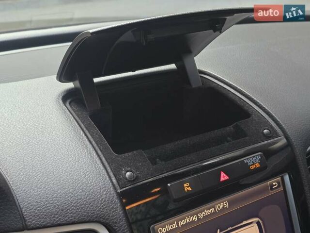 Чорний Фольксваген Туарег, об'ємом двигуна 3 л та пробігом 180 тис. км за 15499 $, фото 32 на Automoto.ua