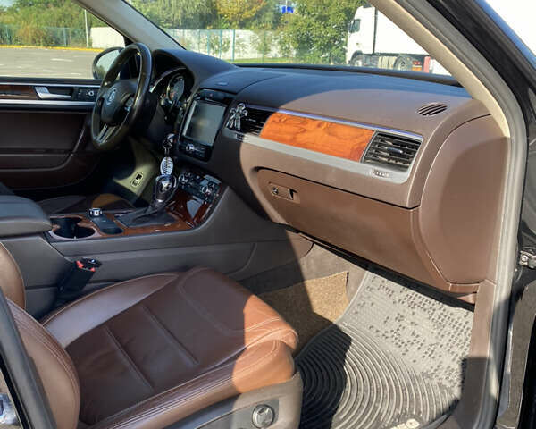 Чорний Фольксваген Туарег, об'ємом двигуна 3.6 л та пробігом 252 тис. км за 17800 $, фото 32 на Automoto.ua