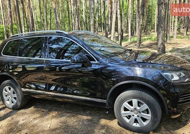 Черный Фольксваген Туарег, объемом двигателя 2.97 л и пробегом 350 тыс. км за 18500 $, фото 4 на Automoto.ua