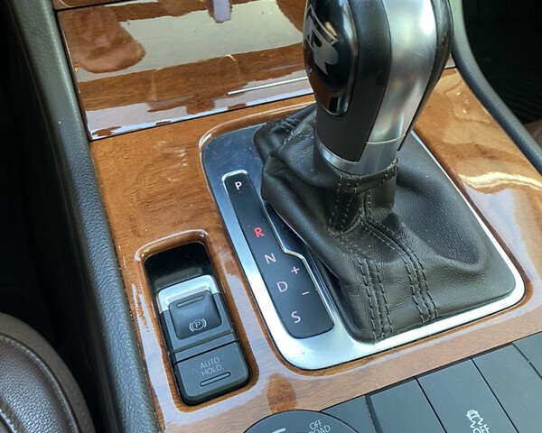 Чорний Фольксваген Туарег, об'ємом двигуна 3.6 л та пробігом 252 тис. км за 17800 $, фото 39 на Automoto.ua