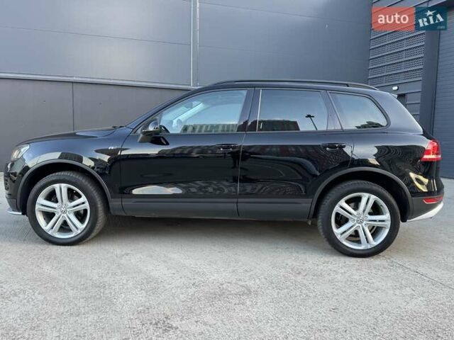 Чорний Фольксваген Туарег, об'ємом двигуна 3 л та пробігом 236 тис. км за 20750 $, фото 36 на Automoto.ua