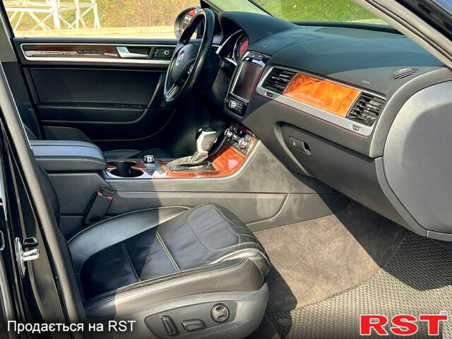 Чорний Фольксваген Туарег, об'ємом двигуна 3.6 л та пробігом 225 тис. км за 16900 $, фото 3 на Automoto.ua