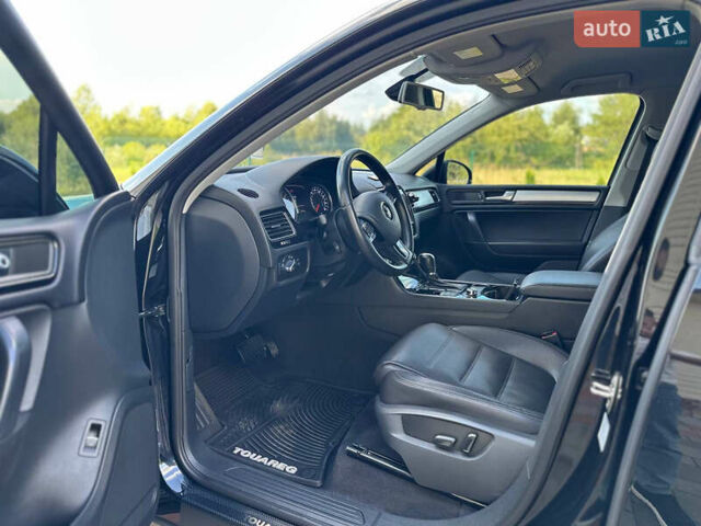 Чорний Фольксваген Туарег, об'ємом двигуна 2.97 л та пробігом 204 тис. км за 16500 $, фото 31 на Automoto.ua