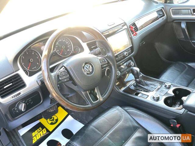 Черный Фольксваген Туарег, объемом двигателя 3 л и пробегом 235 тыс. км за 19999 $, фото 8 на Automoto.ua