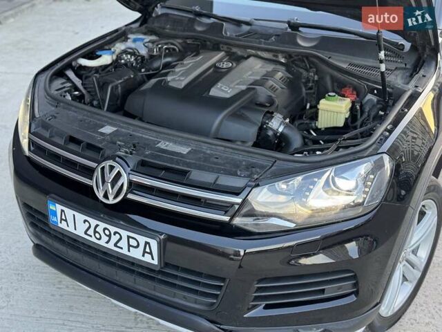Чорний Фольксваген Туарег, об'ємом двигуна 3 л та пробігом 236 тис. км за 20750 $, фото 33 на Automoto.ua