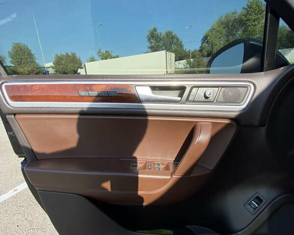 Чорний Фольксваген Туарег, об'ємом двигуна 3.6 л та пробігом 252 тис. км за 17800 $, фото 27 на Automoto.ua